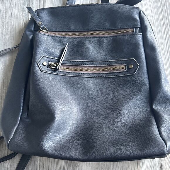 Vegan Leather Three Pocket Zipper Backpack Medium Sized With Adjustable Straps - Picture 5 of 12